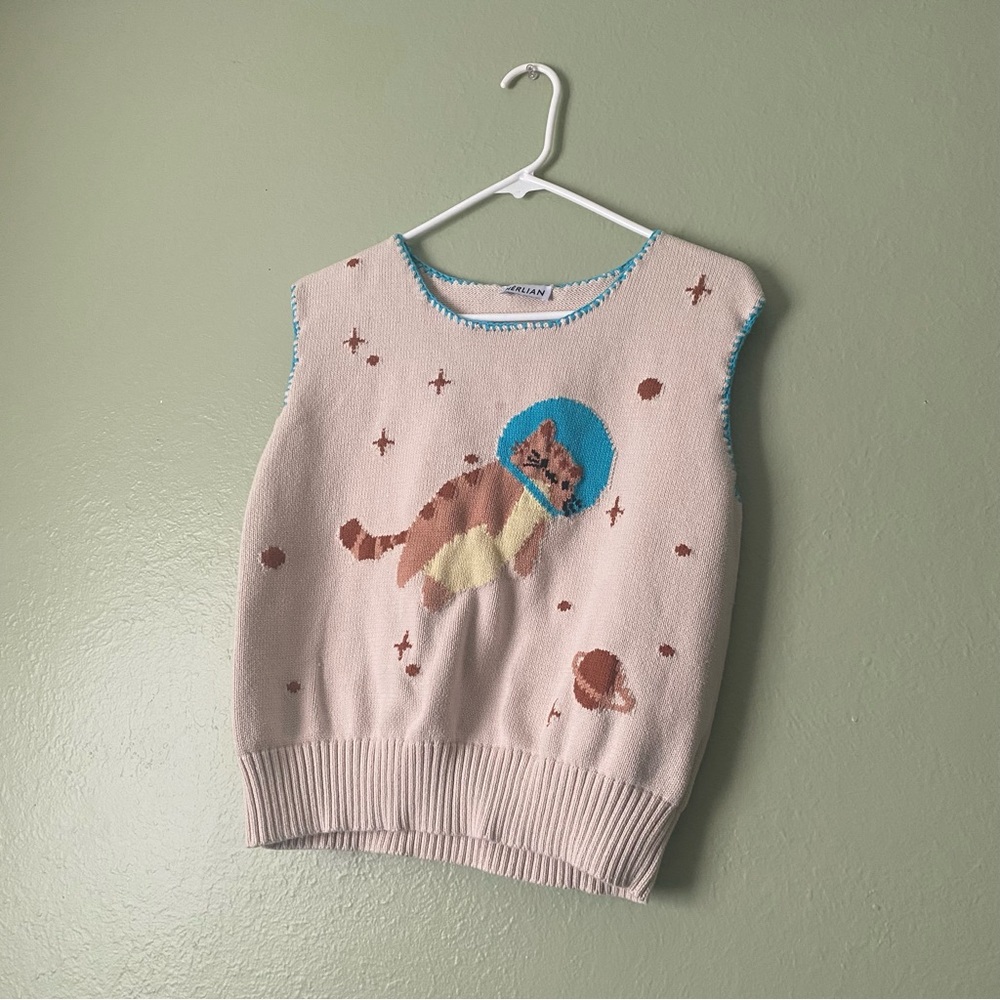 Most amazing Hèrlian Astronaut Cat Sweater Vest women’s m - Picture 6 of 6